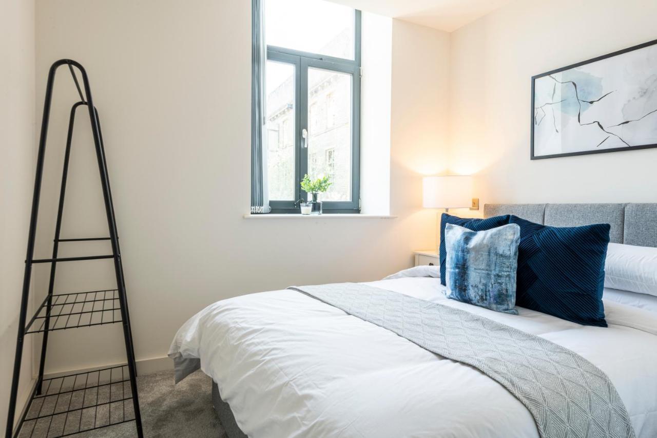 Apartment Stylish 2 Bed Close To Bradford (West Yorkshire)